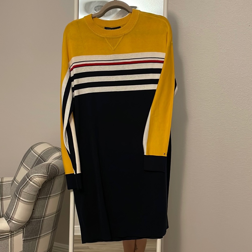 Tommy Hilfiger sweater Dress Size Small NWT
